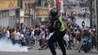В Каракас избухнаха протести, след като Мадуро обяви, че е преизбран