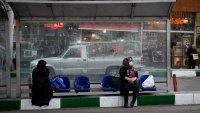 Моралната полиция в Иран изчезва от улиците след десетки убити по време на протестите