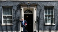Скандалният Борис Джонсън напуска премиерския пост във Великобритания