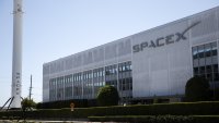 SpaceX ще търси IPO през 2026 г. за над $30 млрд.