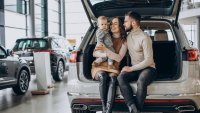 Как да изберем подходящ семеен автомобил под наем