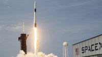 Ракета на SpaceX оцелява при падане на Земята по време на четвъртия тест