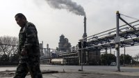 Търсенето на петрол в Китай ще се възстанови - рафинериите изпълняват спешно нови квоти