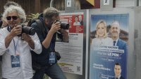 Съперниците на Льо Пен набират скорост на фона на предупреждения за политически хаос