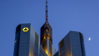 Commerzbank се подготвя за защита при евентуално поглъщане от UniCredit