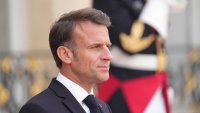 Макрон свиква парламентарни избори във Франция след поражението на вота за ЕС
