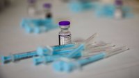 Директорът на Pfizer очаква ежегодна ваксинация, а не бустери срещу COVID 