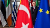 Турция и Гърция обещават да поддържат размразяването на отношенията