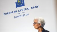 Ако Фед не последва ЕЦБ с лихвите, може да има пренасочване на капитал към Европа