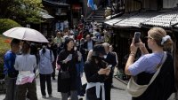 Япония ускорява процеса на влизане в страната, след като туризма достига нов рекорд