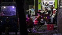 Икономиката на Китай процъфтява чрез улични продавачи и сергии