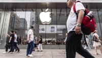 Има какво още да се желае от "най-доброто тримесечие в историята" на Apple 