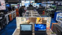 Изненадващият ръст на пазара на компютри подкрепи резултатите на HP