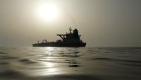 Великобритания и държави от ЕС ще атакуват руския петролен флот с повече проверки