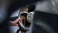 Mercedes подготвя кола, с която можете да говорите с помощта на Google AI