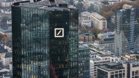 Deutsche Bank очаква, че европейският капиталов пазар ще надмине САЩ през 2025 г. 