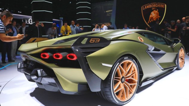 Lamborghini, една от най-известните марки за суперлуксозни автомобили, се надява,