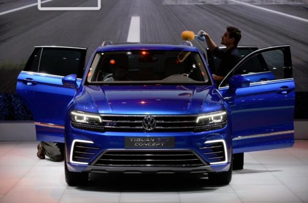 &lt;p&gt;Volkswagen Tiguan GTE Concept hybrid (SUV)&lt;/p&gt;

&lt;p&gt;Photographer: Akio Kon/Bloomberg&lt;/p&gt;
