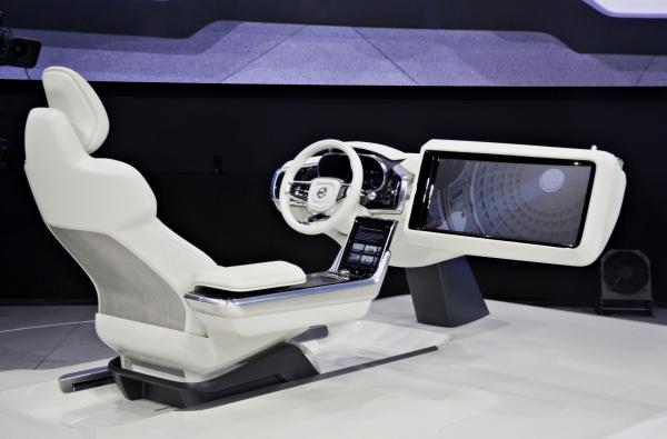 <p>Автономен Volvo AB Concept 26, Лос Анджелиз, 18 ноември 2015.</p>

<p>Photographer: Daniel Acker/Bloomberg</p>
