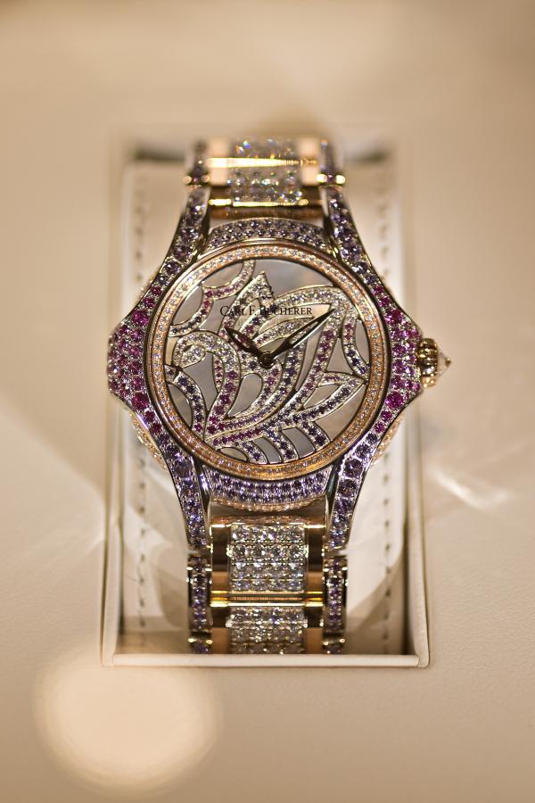 <p>&#39;Pathos Swan&#39; на Carl F. Bucherer.</p>

<p>Photographer: Michele Limina/Bloomberg</p>
