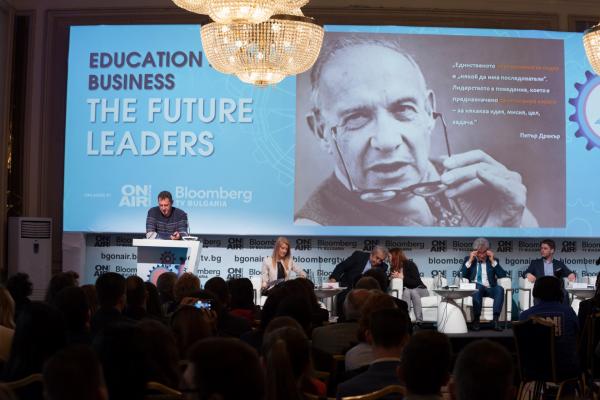 <p><a href="http://www.bloombergtv.bg/video/dots-d-r-krasimir-nedyalkov-assoc-prof-krasimir-nedialkov-international-conference-education-and-business-future-leaders-11052016">Доц. д-р Красимир Недялков, вицепрезидент ВСУ</a>: Лидерство и социален капитал</p>
