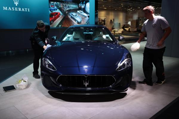 <p>Maserati GranCabrio на Maserati SpA, част от Fiat Chrysler Automobiles NV на автосалона във Франкфурт. 11 септември 2017. Photographer: Simon Dawson/Bloomberg.</p>
