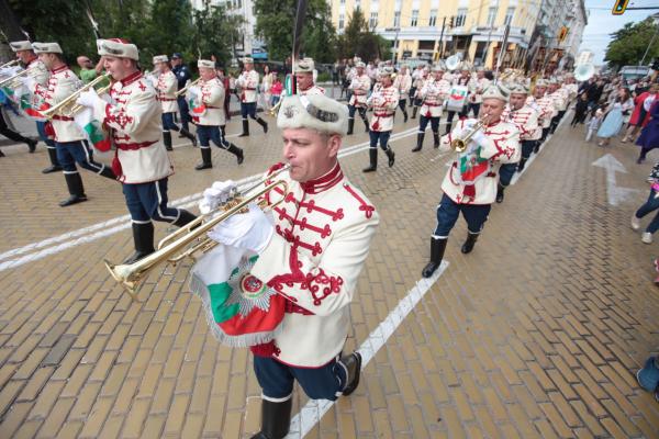 <p>Гвардейци на шествието за 24 май. София. 24 май 2019. Снимка: Димитър Кьосемарлиев/Инвестор Медия Груп</p>
