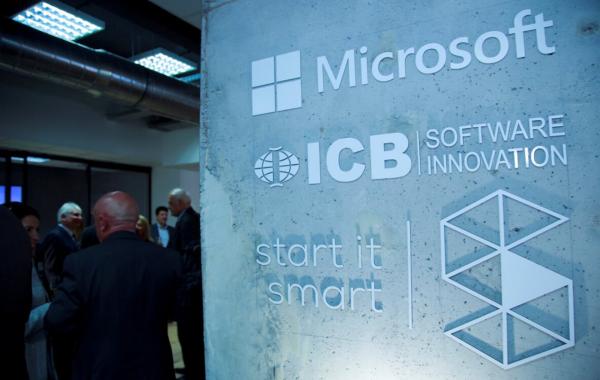 <p>Логото на Microsoft в Microsoft Innovation Center-София, 22 март 2017. Снимка: Microsoft България.</p>
