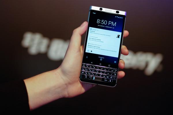 <p>Blackberry Keyone, представен преди MWC в Барселона, Испания. 25 февруари 2017. Photographer: Pau Barrena/Bloomberg.</p>
