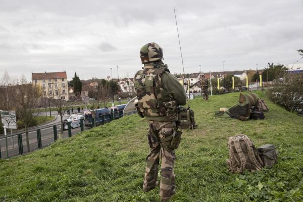 <p>Изключителни мерки за сигурност съпътстват провеждането на конференцията за климата в Бурже.</p>

<p>Photographer: Christophe Morin/Bloomberg</p>
